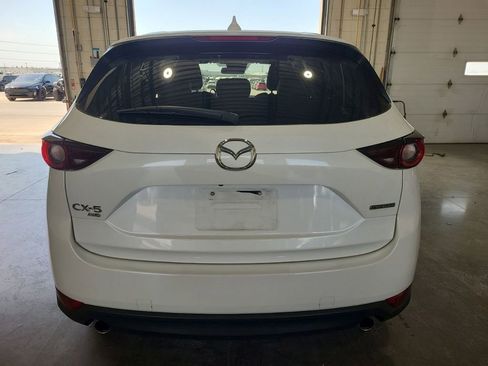 Used 2021 MAZDA CX-5 Touring image 4