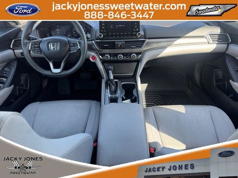 Used 2018 Honda Accord LX image 15