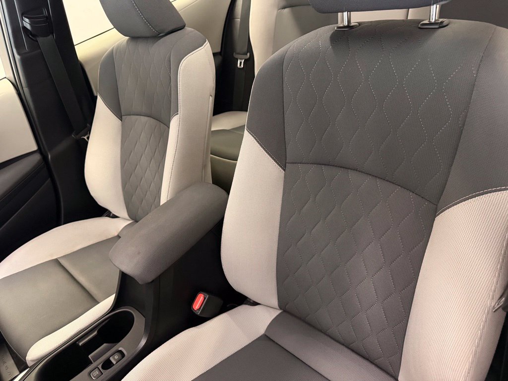 Used 2023 Toyota Corolla LE w/ Carpet Mat Package (TMS) FWD image 15