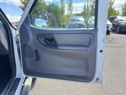 Used 2001 Ford Ranger XL AWD/4WD image 38