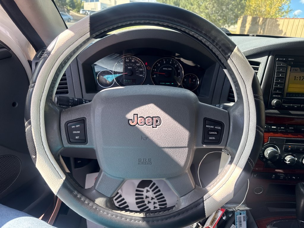 Used 2005 Jeep Grand Cherokee Limited AWD/4WD image 14