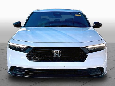 Used 2025 Honda Accord Sport image 4