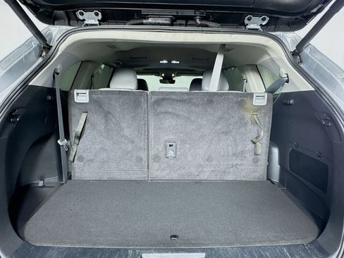 Used 2023 Toyota Highlander XLE image 26