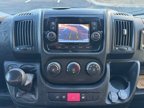 Used 2021 RAM ProMaster 2500 w/ Convenience Group image 14