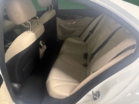 Used 2018 Mercedes-Benz C 300 4MATIC Sedan image 13