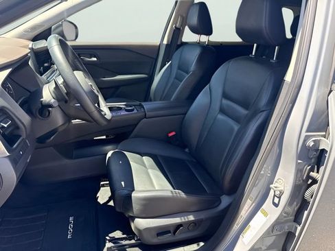 Used 2023 Nissan Rogue SL w/ SL Premium Package AWD/4WD image 12