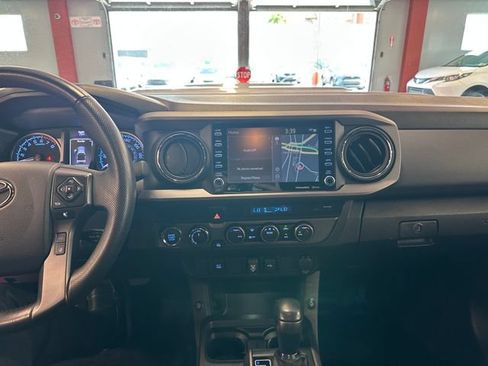 Certified 2023 Toyota Tacoma TRD Sport AWD/4WD image 23