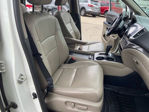 Used 2017 Honda Pilot EX-L image 24