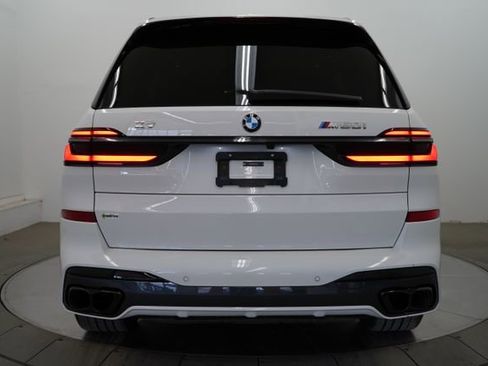 Used 2026 BMW X7 M60i image 6