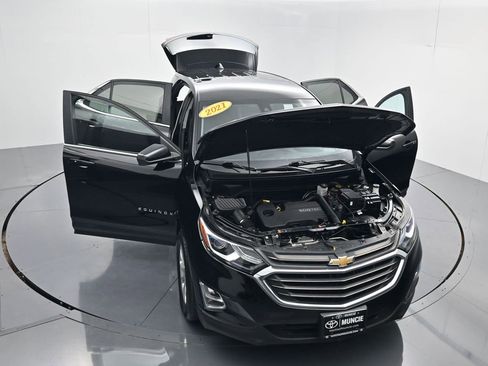 Used 2021 Chevrolet Equinox LT w/ LPO, Floor Liner Package image 62