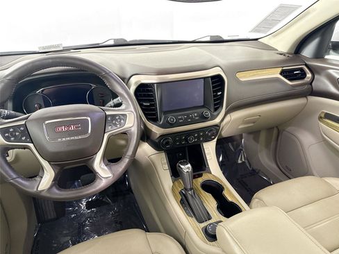 Used 2018 GMC Acadia Denali w/ Technology Package image 37