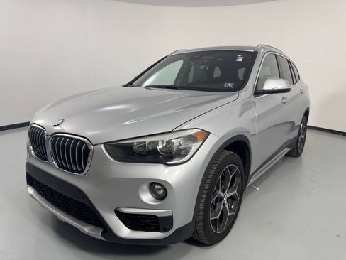 Used 2019 BMW X1 xDrive28i w/ Convenience Package AWD/4WD image 3