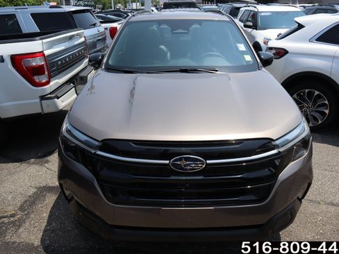 Used 2025 Subaru Forester Touring AWD/4WD image 4