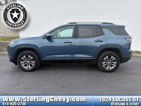 Used 2025 Chevrolet Equinox LT w/ Convenience Package II AWD/4WD image 2