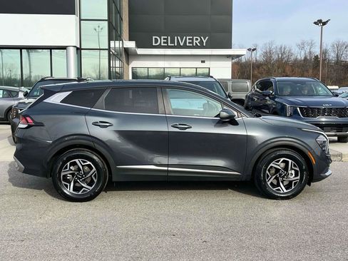 Used 2024 Kia Sportage LX image 25