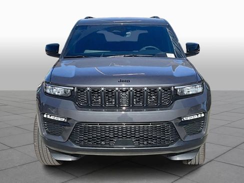 New 2025 Jeep Grand Cherokee Limited w/ Black Appearance Package image 4