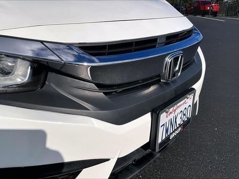 Used 2017 Honda Civic EX-L image 29