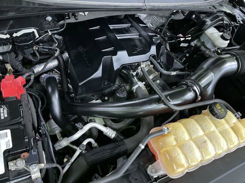 Used 2017 Ford F150 XLT w/ Equipment Group 302A Luxury image 29