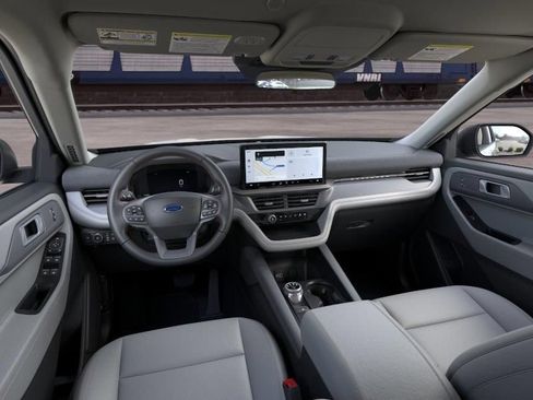 New 2026 Ford Explorer Active w/ Active Comfort Package RWD image 9