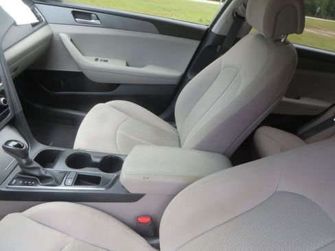 Used 2016 Hyundai Sonata SE FWD image 23