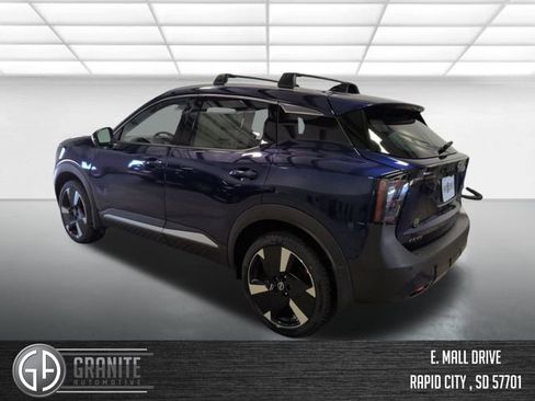 New 2026 Nissan Kicks SR w/ Cold Weather Package AWD/4WD image 3