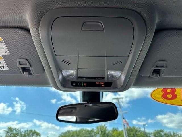 Used 2018 GMC Terrain SLE w/ Driver Convenience Package FWD image 15