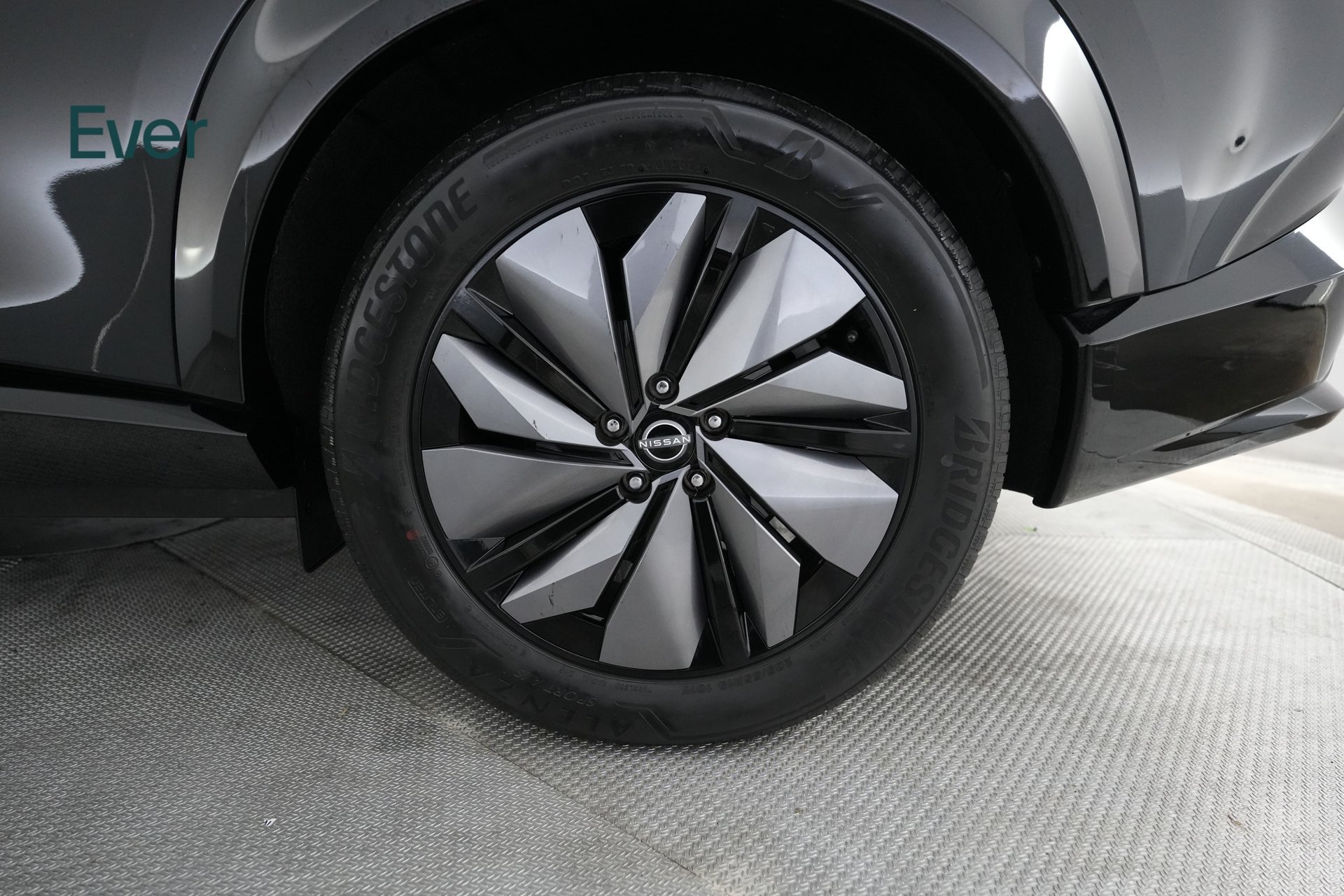 Used 2023 Nissan Ariya FWD image 9