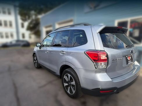 Used 2018 Subaru Forester 2.5i Premium AWD/4WD image 4