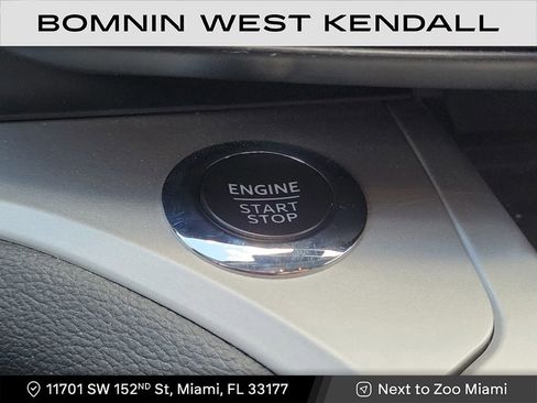 Used 2023 Ford Explorer XLT image 20