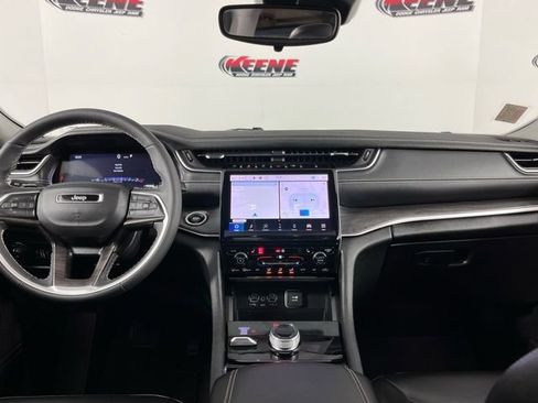 Used 2023 Jeep Grand Cherokee L Limited image 14