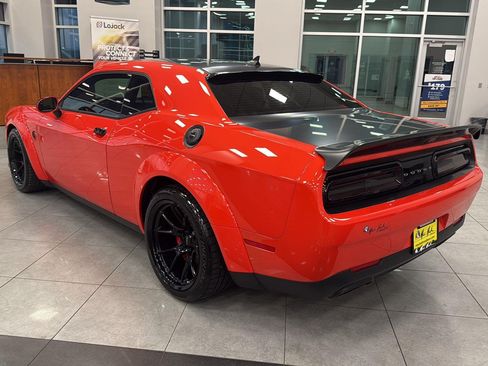 Used 2023 Dodge Challenger SRT Hellcat RWD image 3
