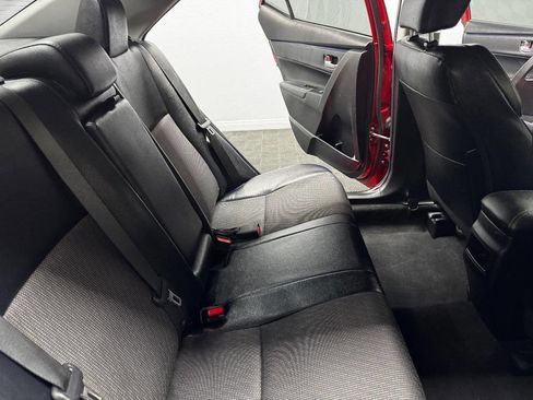 Used 2019 Toyota Corolla SE FWD image 48