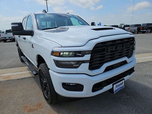 New 2026 RAM 2500 Tradesman AWD/4WD image 11