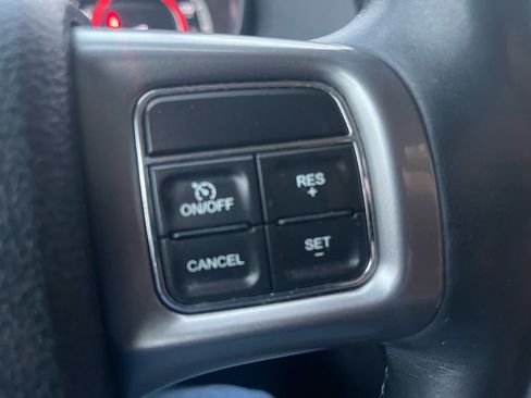 Used 2018 Dodge Journey Crossroad w/ Nav & Sun Group image 12