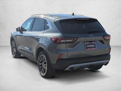 New 2026 Ford Escape SE w/ Class II Trailer Tow Package FWD image 8