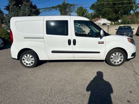 Used 2019 RAM ProMaster City Tradesman SLT FWD image 4