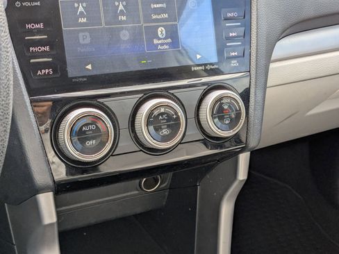 Used 2018 Subaru Forester 2.5i Premium image 24