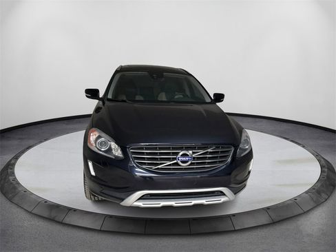 Used 2017 Volvo XC60 T6 Dynamic w/ Preferred Option Package image 2