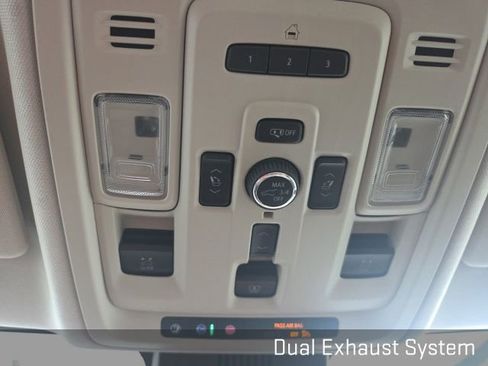 Used 2024 GMC Yukon Denali AWD/4WD image 47