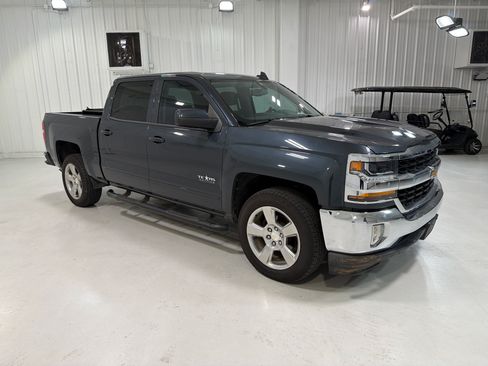 Used 2018 Chevrolet Silverado 1500 LT w/ Texas Edition RWD image 7