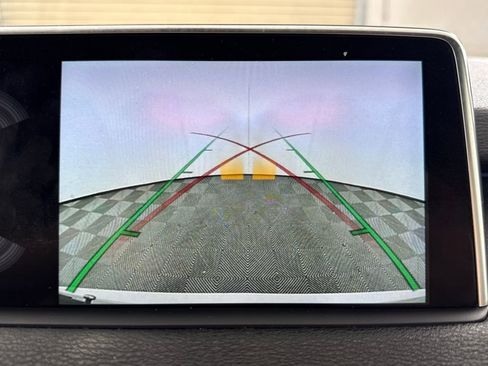 Used 2018 BMW X5 xDrive40e image 16