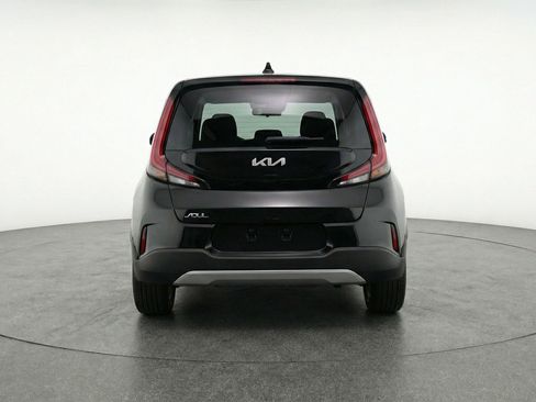 Used 2025 Kia Soul LX w/ LX Technology Package FWD image 7