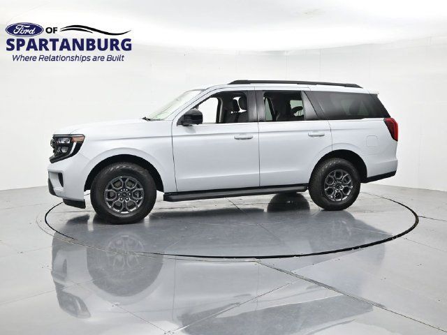 Used 2025 Ford Expedition Active RWD image 6