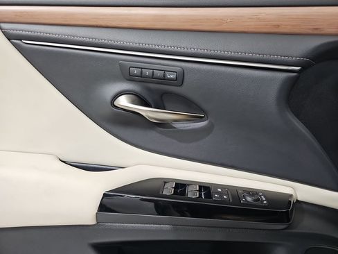 Certified 2024 Lexus ES 350 w/ Premium Package FWD image 26