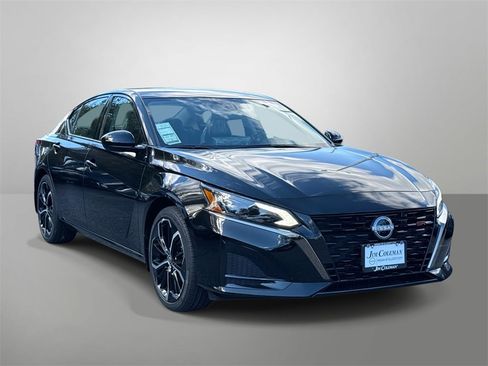New 2025 Nissan Altima 2.5 SR w/ SR Premium Package image 13