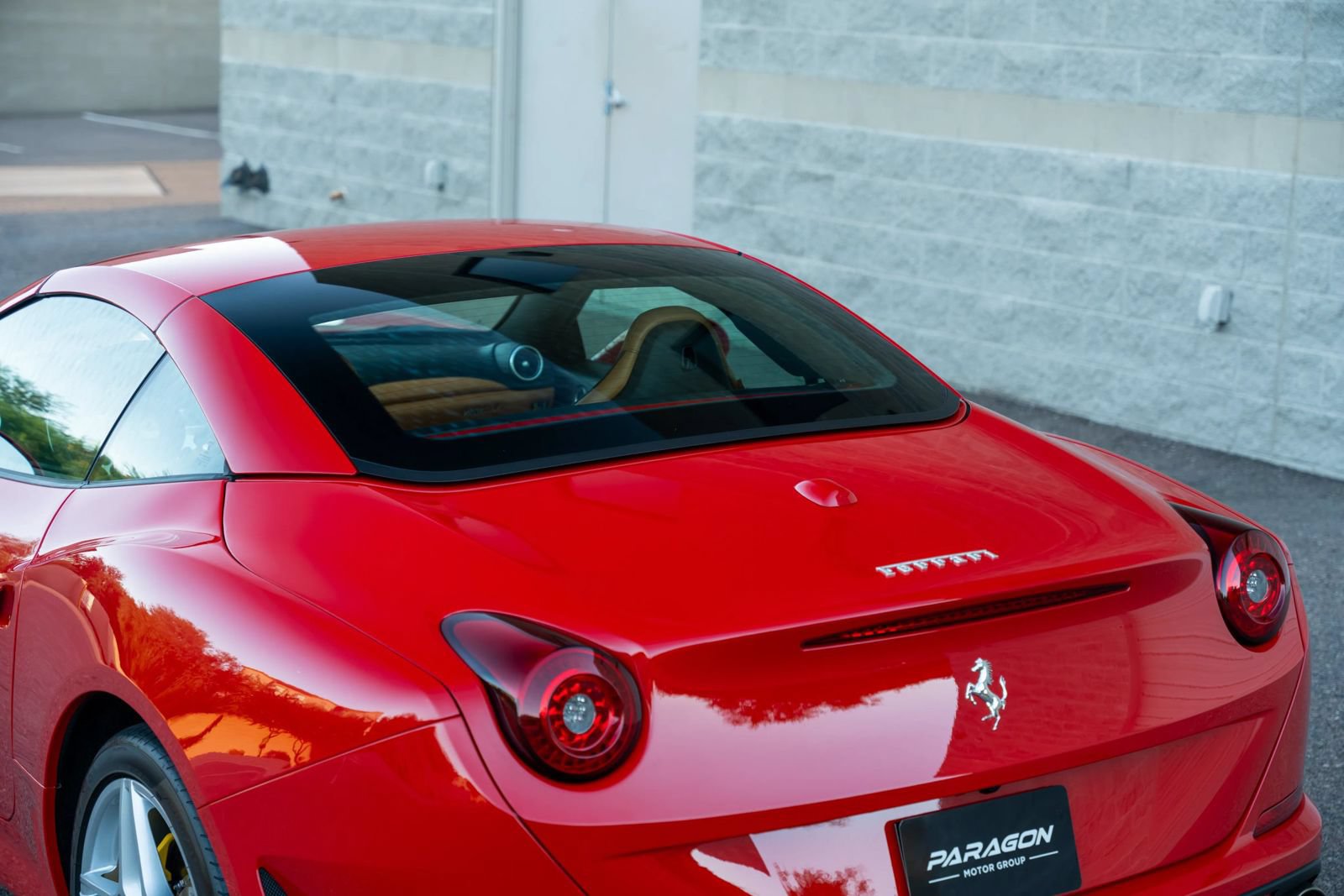 Used 2015 Ferrari California T RWD image 61