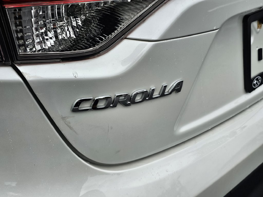 Used 2024 Toyota Corolla LE FWD image 8