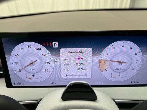 Used 2026 Genesis GV70 2.5T Advanced image 15