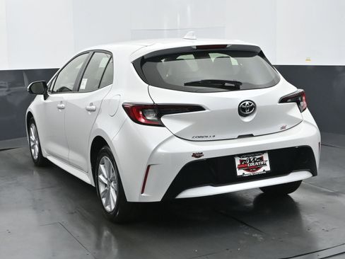Used 2025 Toyota Corolla SE image 4