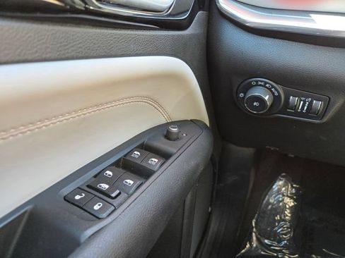Used 2024 Jeep Compass Limited AWD/4WD image 19